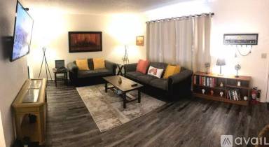 Main picture of 73829 S Slope Dr