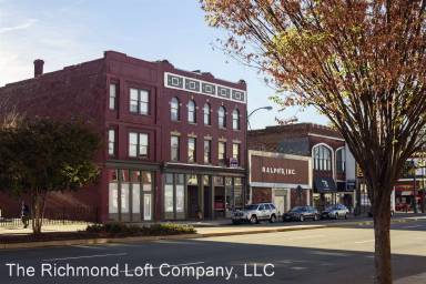 Main picture of 711 W Broad St