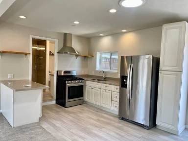 Main picture of 6672 Davis Rd