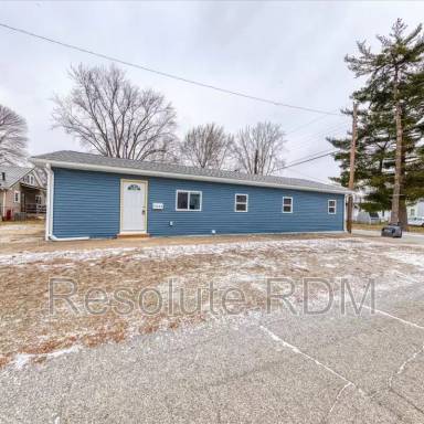 Main picture of 1252 S Waugh St