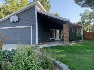 Main picture of 8995 W Pembrook Dr