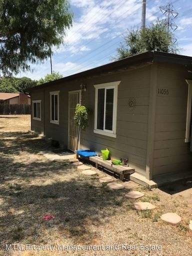 Main picture of 11056 Moreno Ave