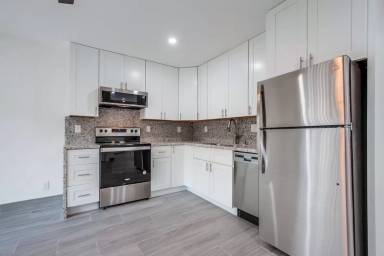 Main picture of 1234 Calle Jules