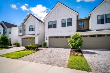 Main picture of 11358 Newtonian Blvd