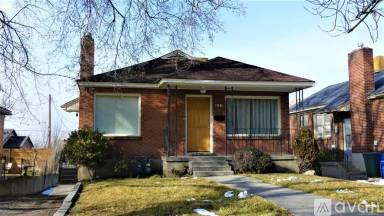 Main picture of 559 N 200 W