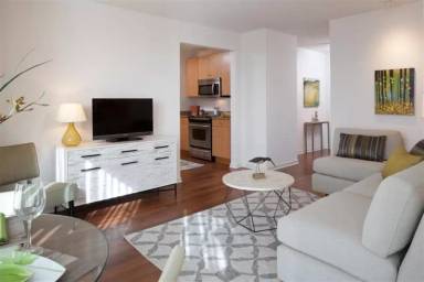 Main picture of 531 N Kingsbury