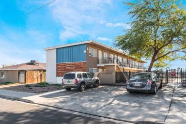Main picture of 2304 Sunrise Ave
