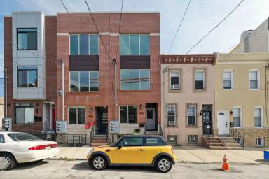 Main picture of 1847 E Huntingdon St