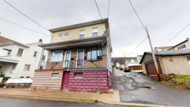 Main picture of 711 E Cameron St
