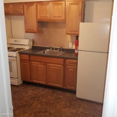 Main picture of 927 Evesham Ave