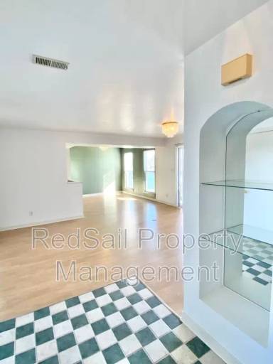 Main picture of 212 Dockside Dr