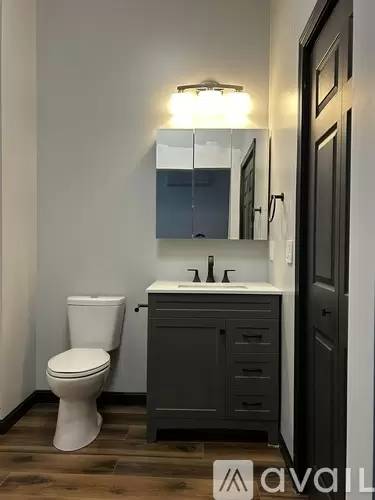 Main picture of 24 Beacon St