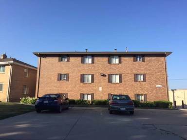 Main picture of 3468 S 82nd St