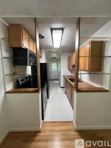 Main picture of 1231 E 71st St