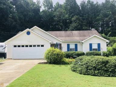 Main picture of 108 Nicki Ct