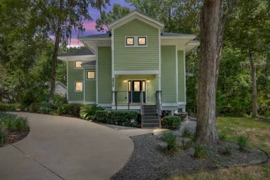 Main picture of 2515 NW 18th Way