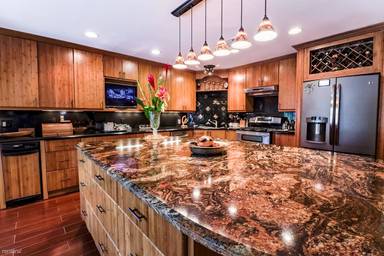 Main picture of 10145 SW 79th Ave