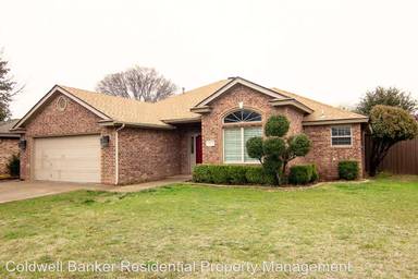 Main picture of 2415 92nd St