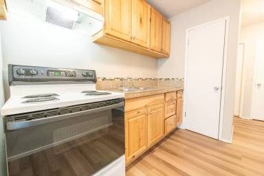 Main picture of 2527 NW Savier St