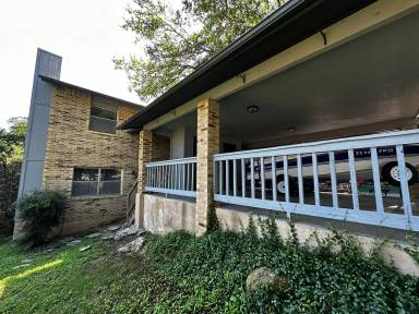 Main picture of 3310 Dunliegh Dr
