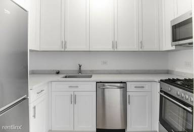 Main picture of 124 E 24th St