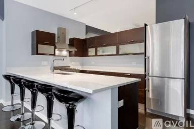 Main picture of 6 N Michigan Ave Apartments