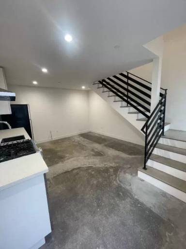 Main picture of 2040 Solano Way