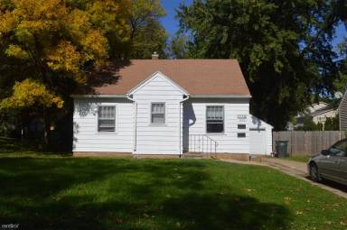 Main picture of 3229 Lettie St