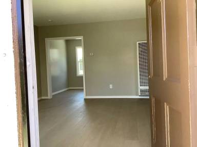 Main picture of 5618 Everett Ave