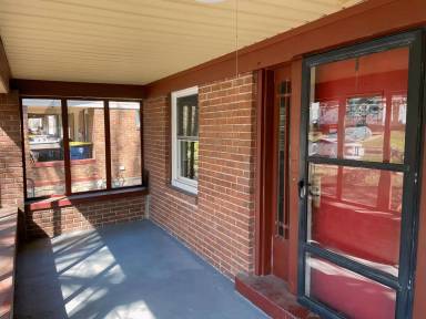 Main picture of 5817 Highland Ave