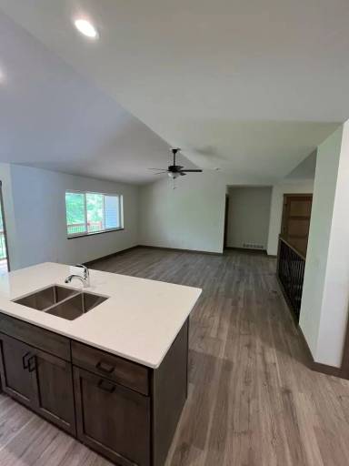 Main picture of 1124 Juniper Pl