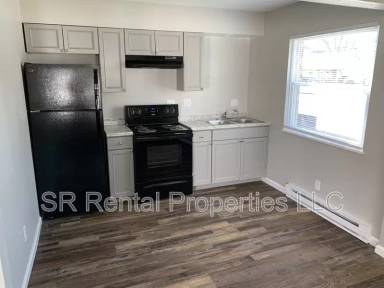 Main picture of 218 Bridge St