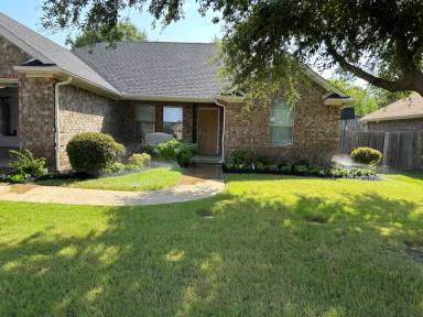 Main picture of 2804 Tenison Dr