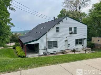 Main picture of 120 Locust St