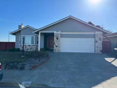 Main picture of 1098 Sanderling St