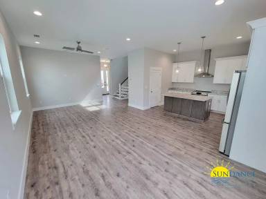 Main picture of 195 Rearden Way