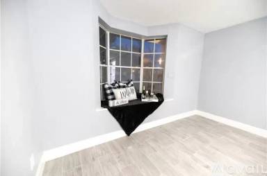 Main picture of 2417 Redwood Ave