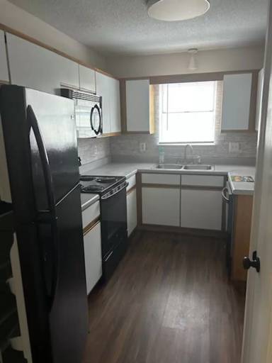 Main picture of 3046 Foxhorn Rd