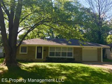 Main picture of 324 Lawndale Dr