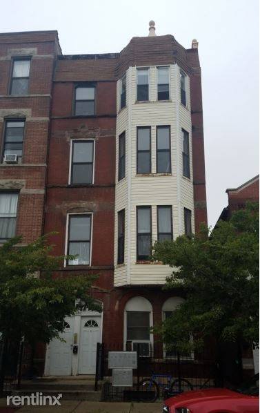 Main picture of 1340 W 18th Pl