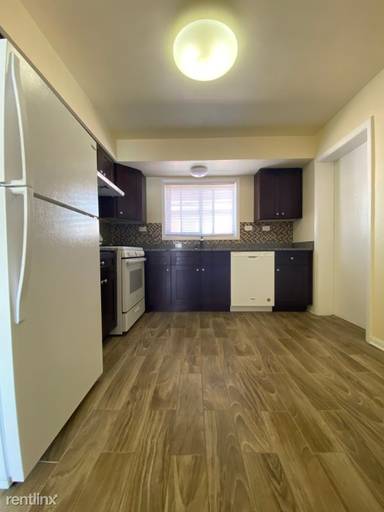 Main picture of 1302 Carol St