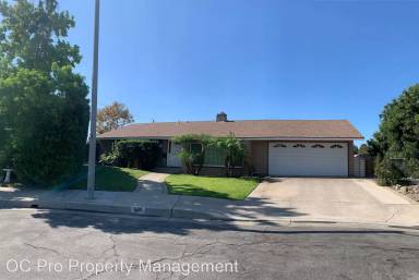 Main picture of 569 S Pine St