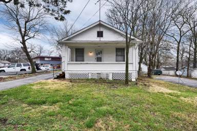Main picture of 9459 Midland Blvd