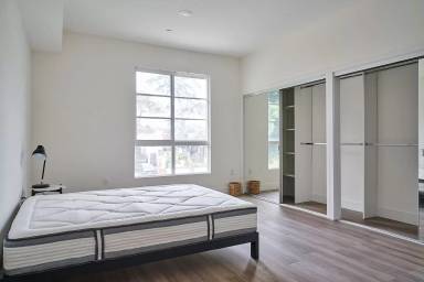 Main picture of 418 N Norton Ave