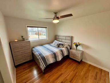 Main picture of 3378 W Saratoga Ave
