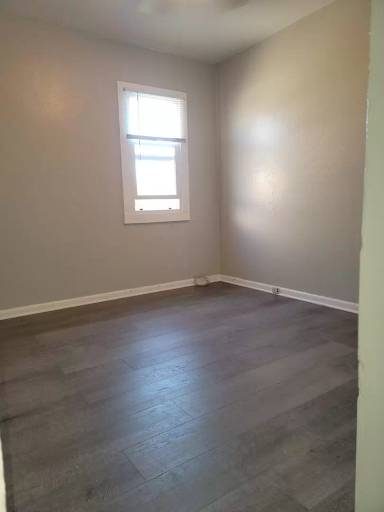 Main picture of 1011 W 29th St