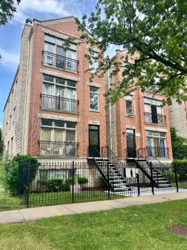 Main picture of 5644 S Prairie Ave