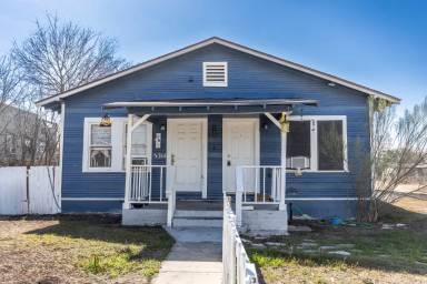Main picture of 3314 Perez St