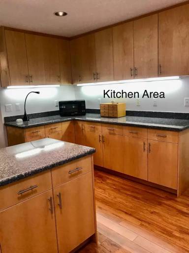 Main picture of 2855 Poelua St
