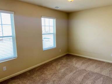 Main picture of 16 Darling Ln